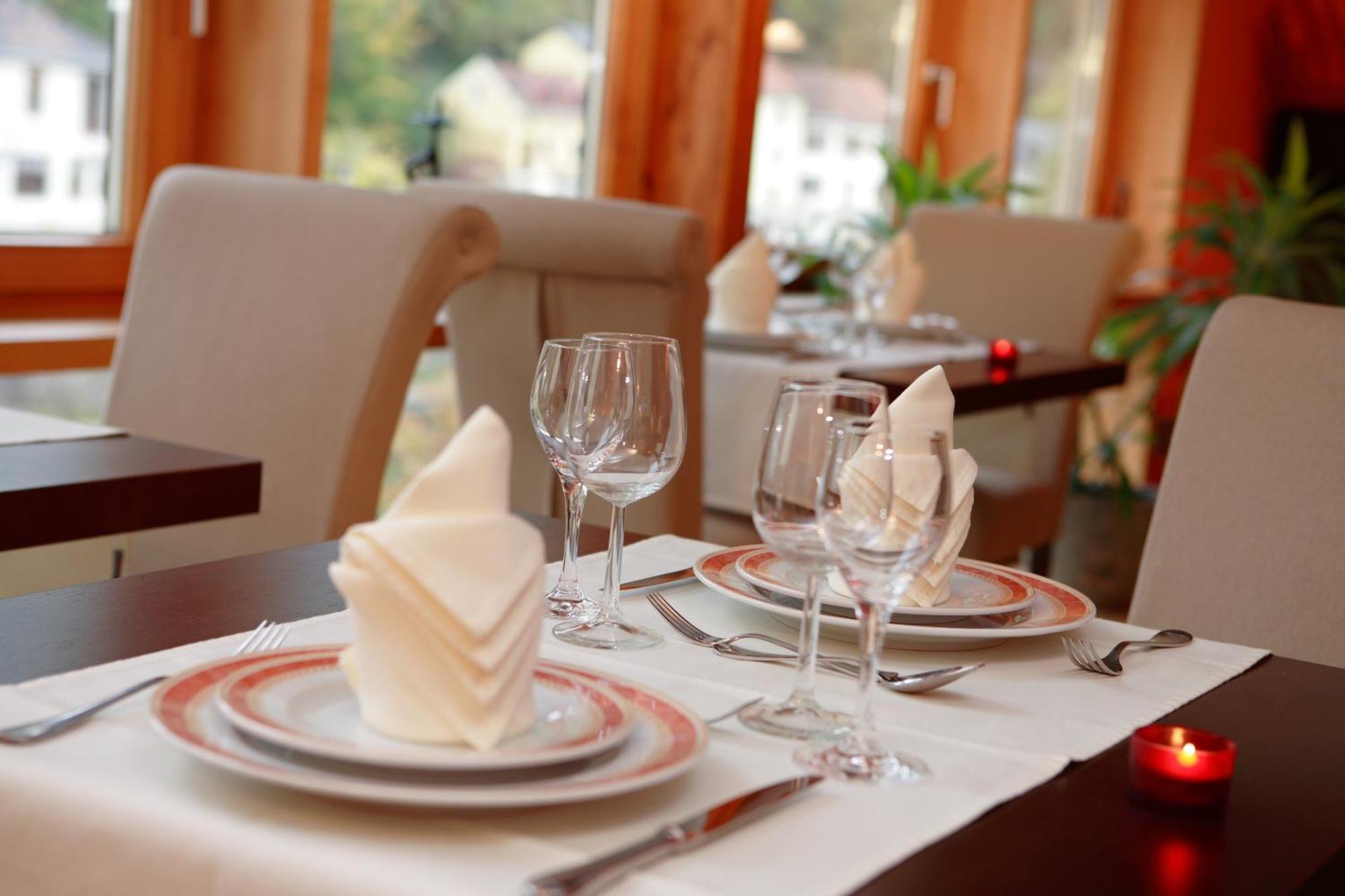 Hotel - Restaurant " Victor Hugo" Вианден Экстерьер фото