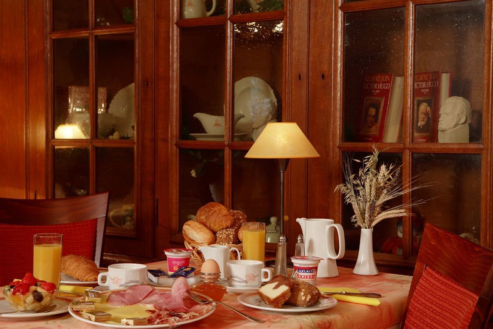 Hotel - Restaurant " Victor Hugo" Вианден Экстерьер фото